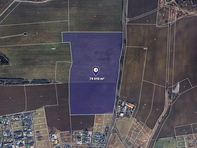 Prodej pole 74010 m²