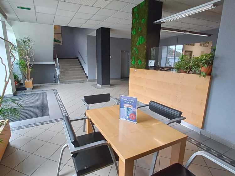 Комерційне приміщення в оренду, 140 м² (4 з 14)