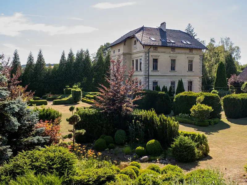 Prodej vily 300 m², pozemek 4536 m², Vyškov – náhled fotky 1