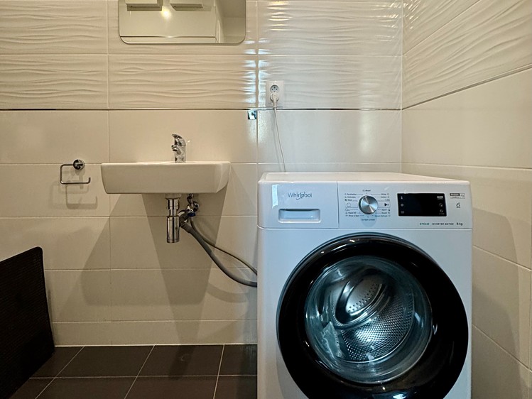 Pronájem bytu 3+kk, 94 m² (18 z 22)