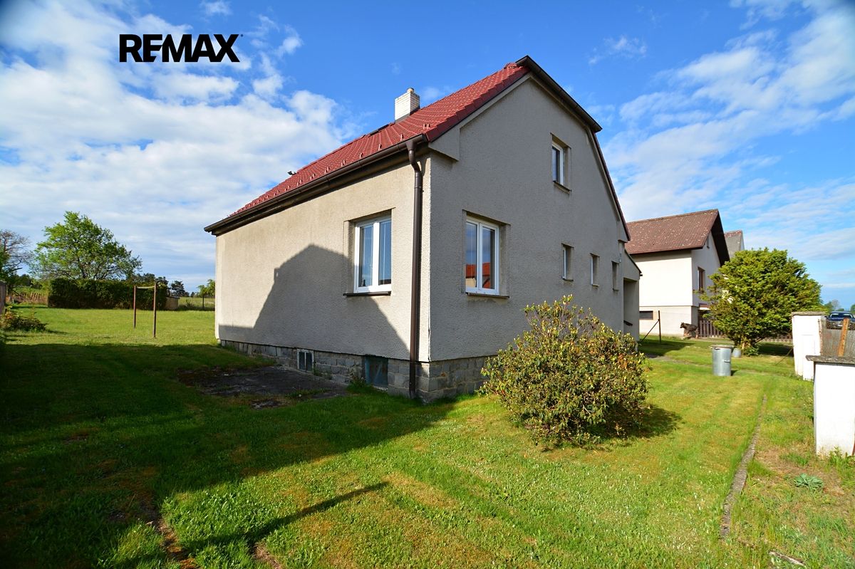 Prodej rodinného domu 187 m², pozemek 344 m²