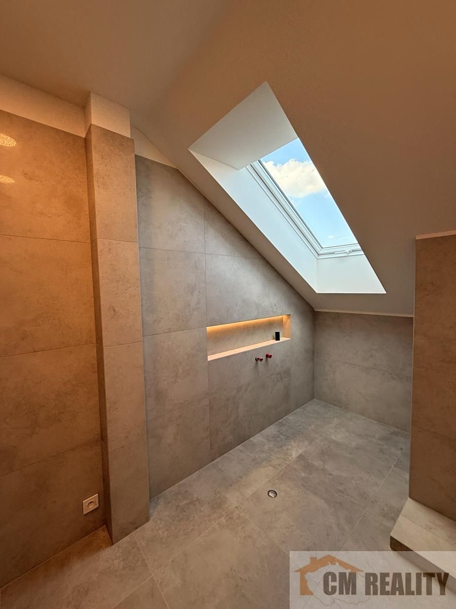 Prodej rodinného domu 104 m², pozemek 308 m² – fotografie 4