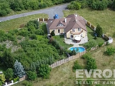 Prodej domu, 231 m² (2 z 13)