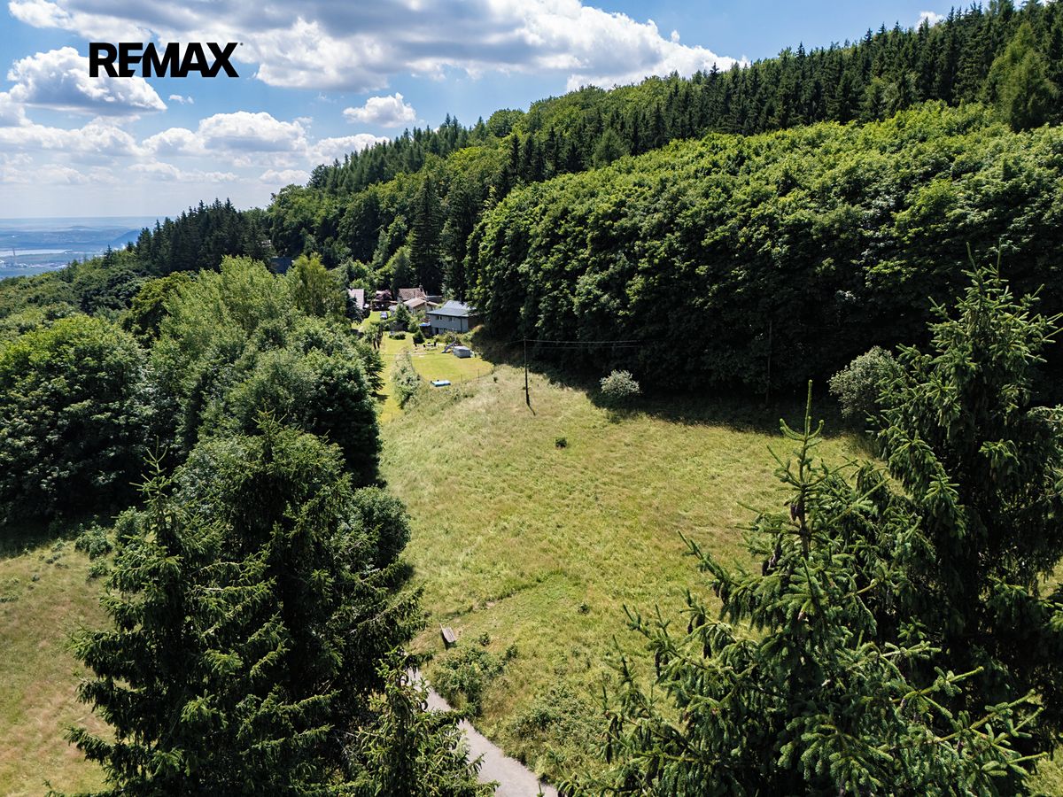 Prodej stavebního pozemku 938 m², Klíny – fotka 1 z 3