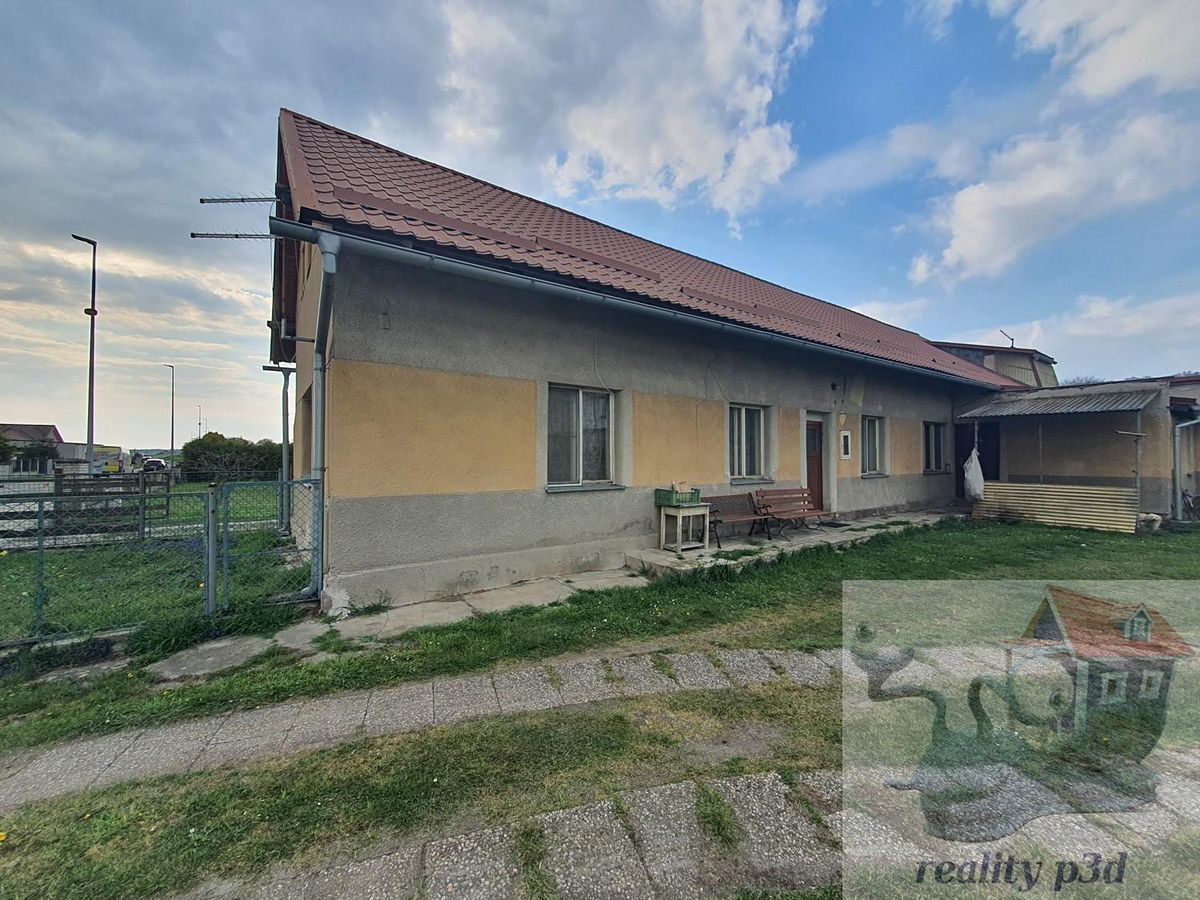 Prodej rodinného domu 290 m², pozemek 1759 m² – fotografie 4