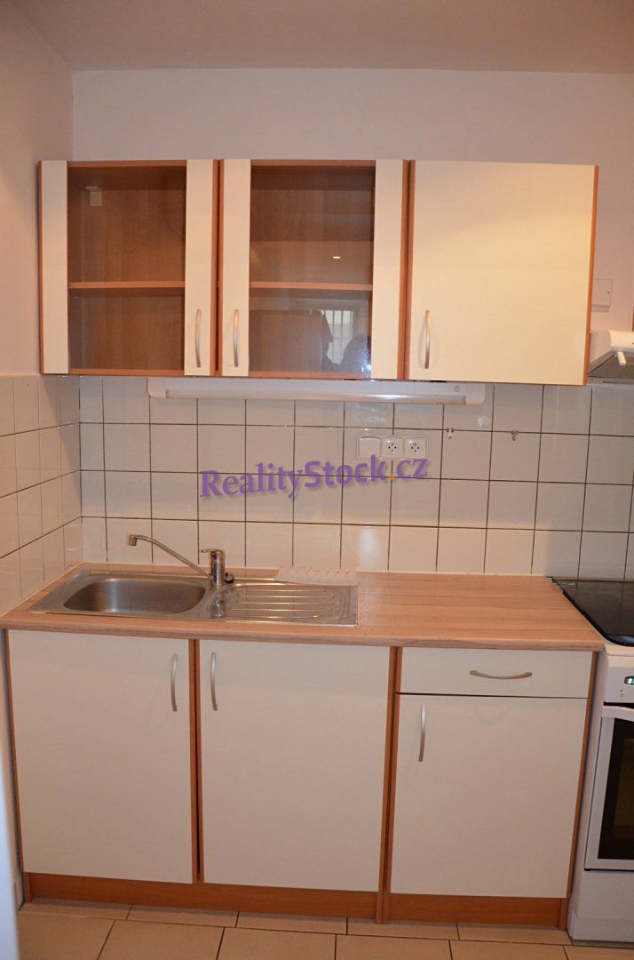Pronájem bytu 1+kk 32 m²