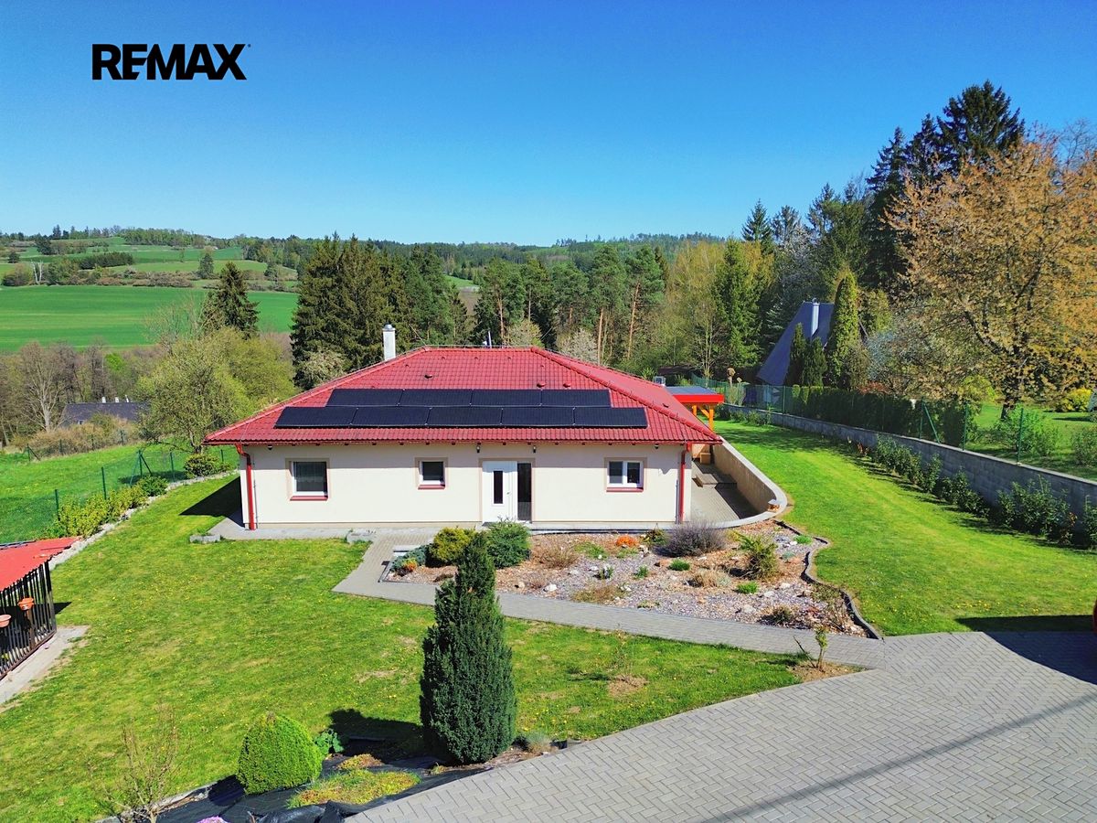 Prodej rodinného domu 108 m², pozemek 3066 m² – fotografie 2