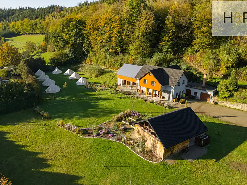 Prodej ubytovacího zařízení 580 m², Oskava – náhled fotky 1