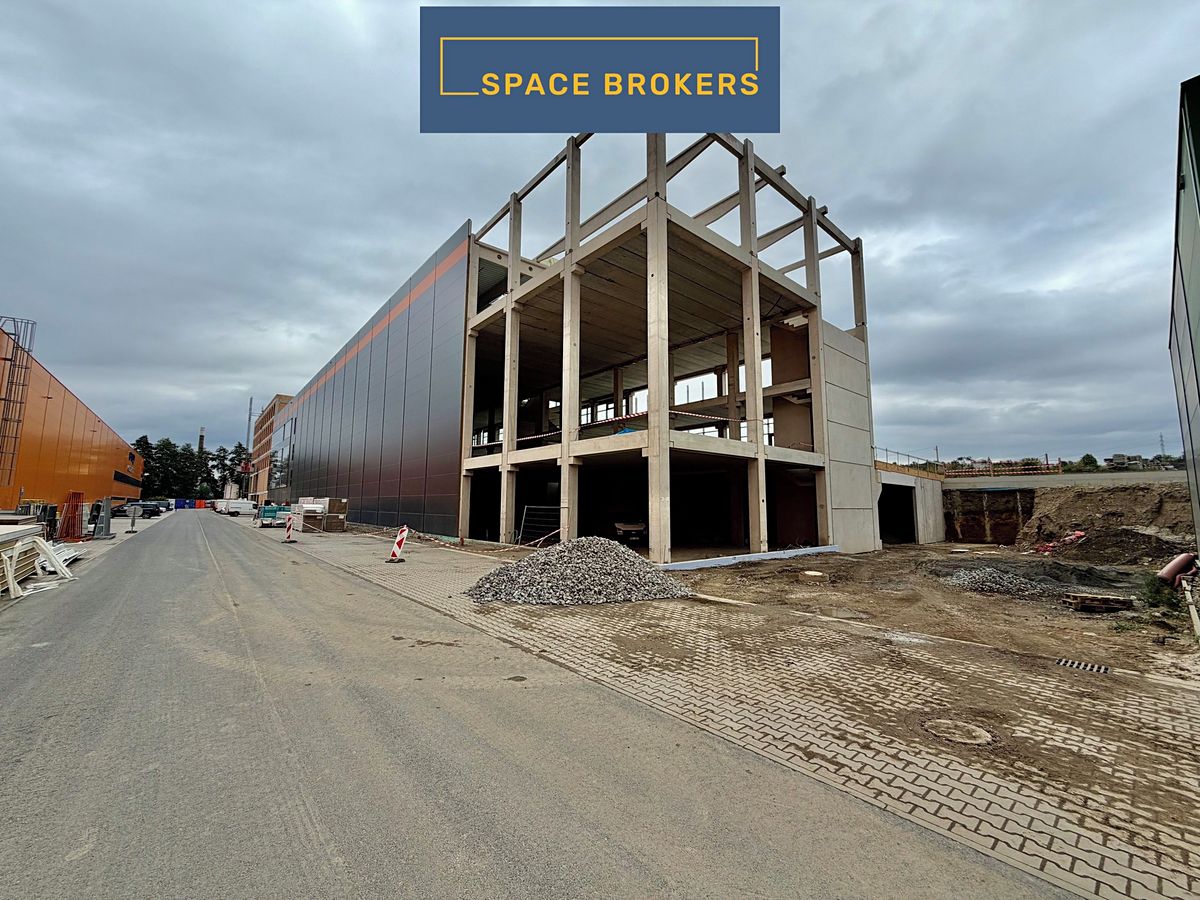 Pronájem skladového prostoru 950 m² – fotografie 2