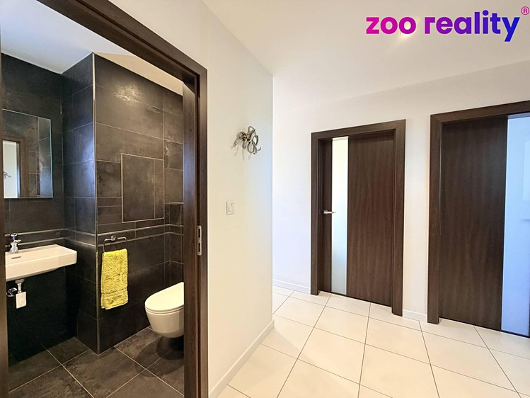 Квартира 4+1 на продаж, 76 м² (20 з 20)