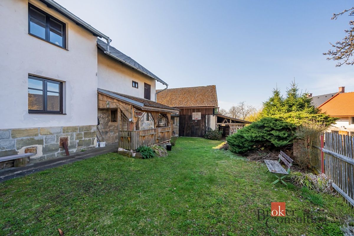 Prodej rodinného domu 165 m², pozemek 1016 m² – fotografie 5
