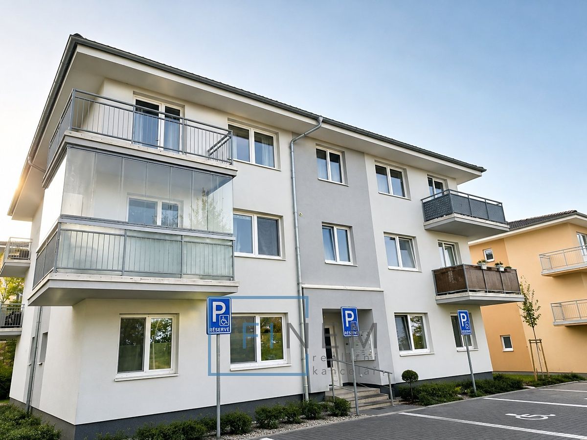 Pronájem bytu 2+kk 40 m²