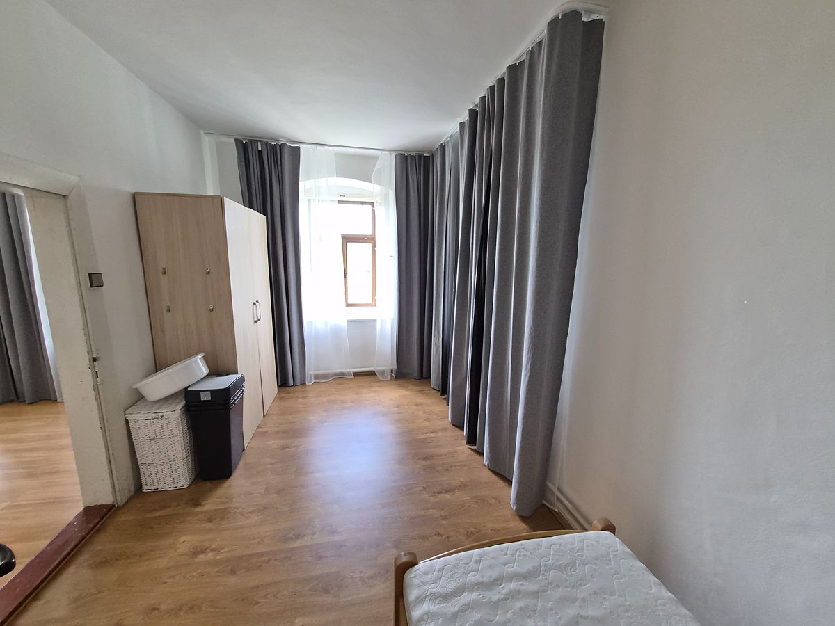Prodej vícegeneračního domu 500 m², pozemek 1000 m² – fotografie 4