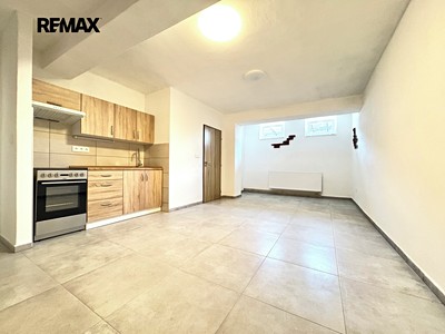 Pronájem bytu 2+kk 65 m²