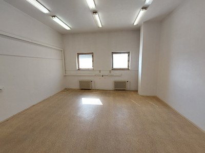 Pronájem komerčního prostoru, 25 m² (3 z 8)