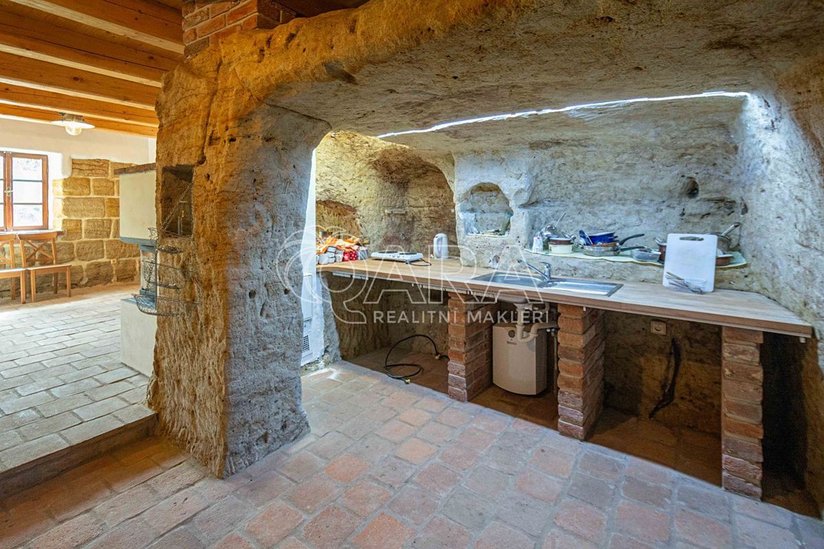 Prodej chaty 91 m², pozemek 6300 m² – fotografie 2