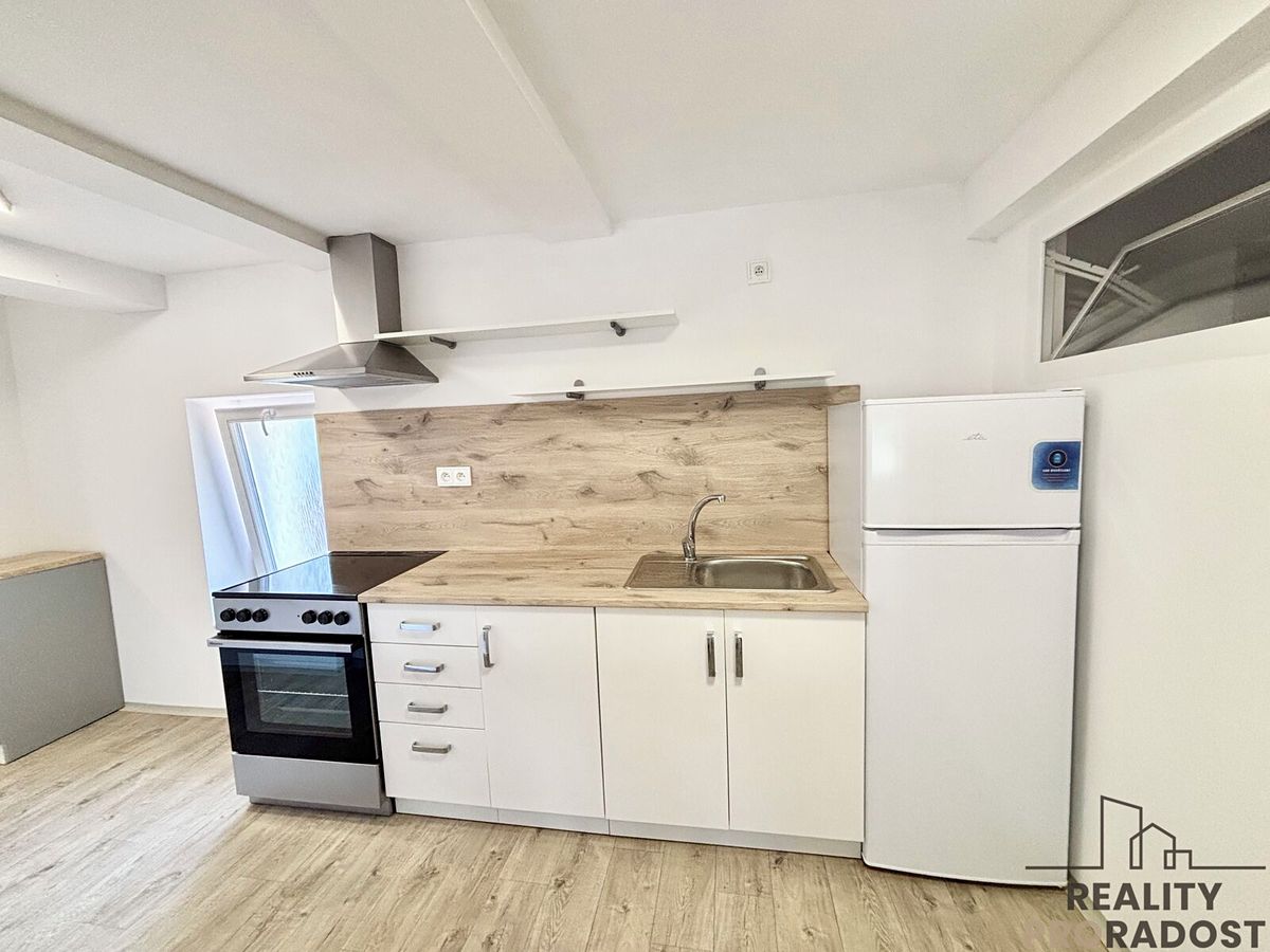 Pronájem bytu 2+1 40 m²