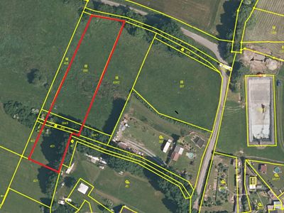 Prodej stavebního pozemku 2751 m²