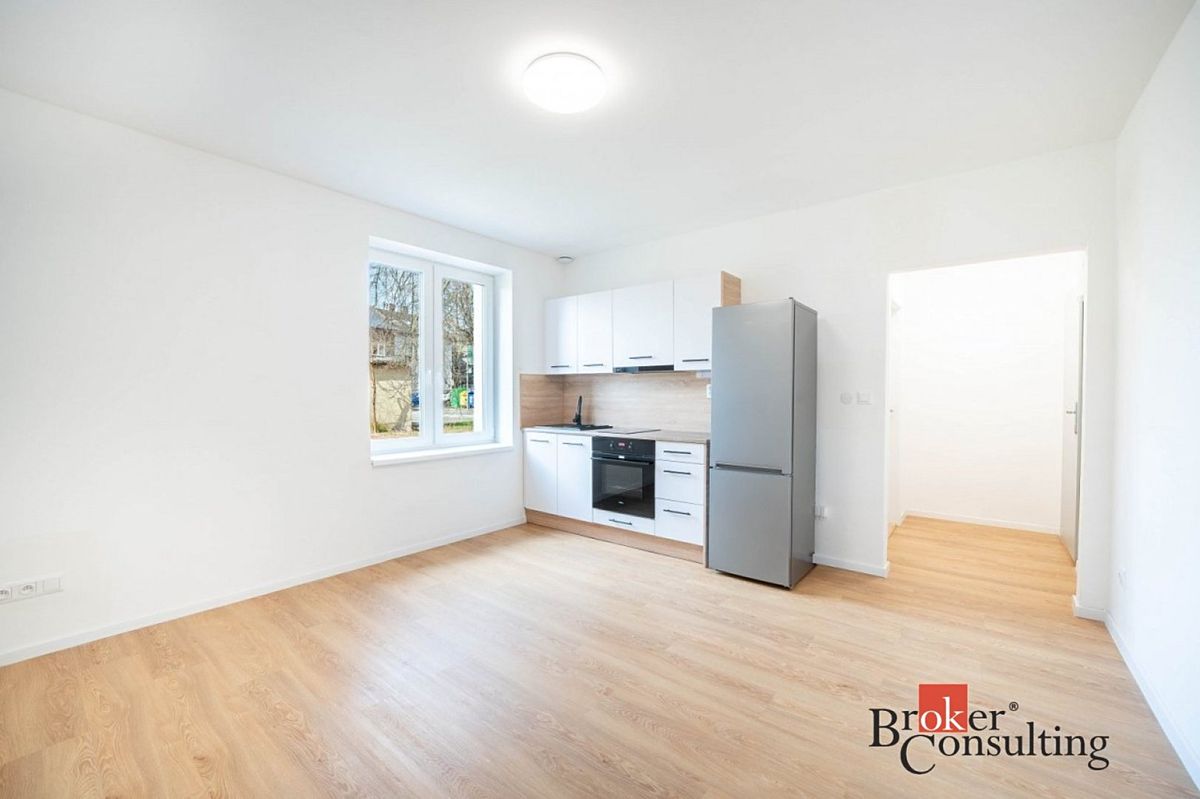 Pronájem bytu 2+kk 37 m²