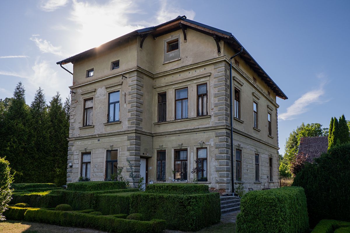 Prodej vily 300 m², pozemek 4536 m² – fotografie 5