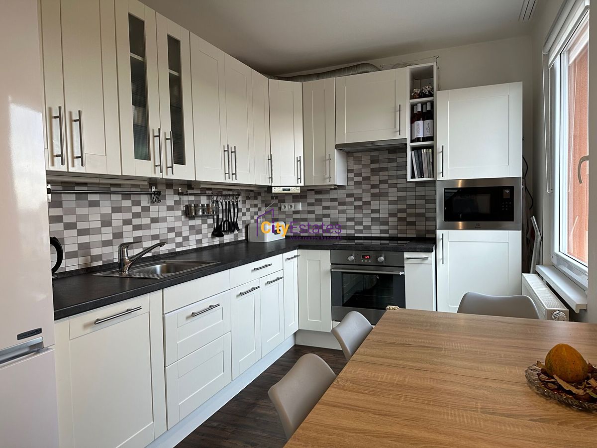 Pronájem bytu 3+kk 73 m²