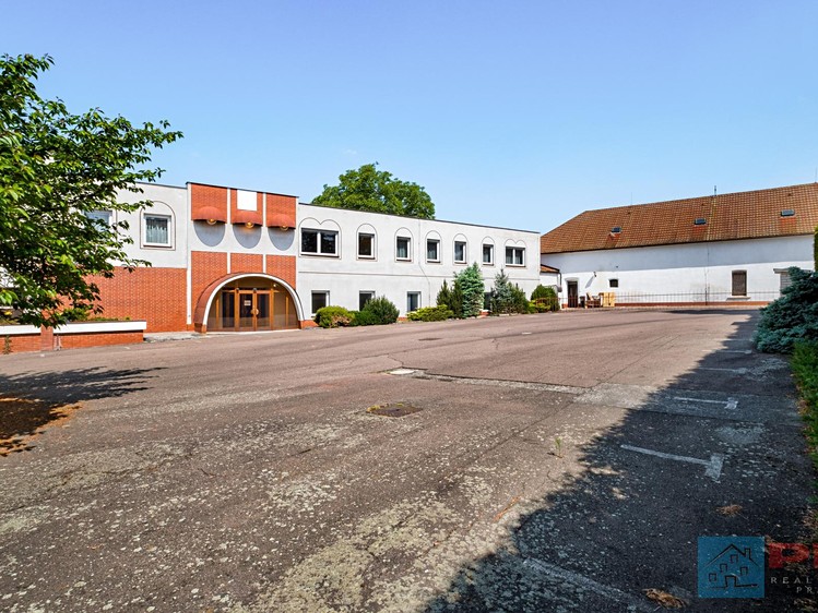 Комерційне приміщення на продаж, 941 м² (17 з 26)