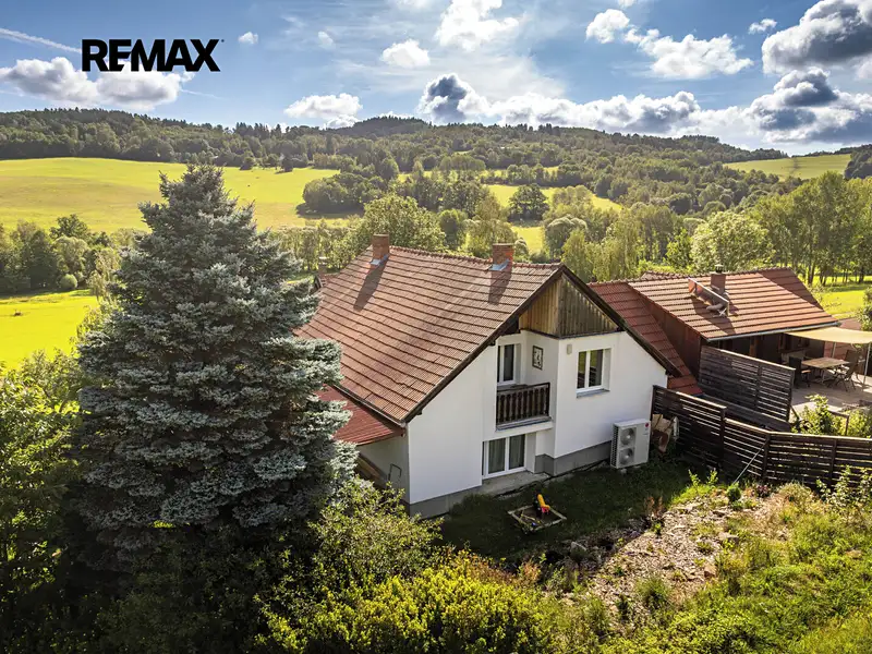 Prodej chalupy 170 m², pozemek 156 m², Vimperk – náhled fotky 3