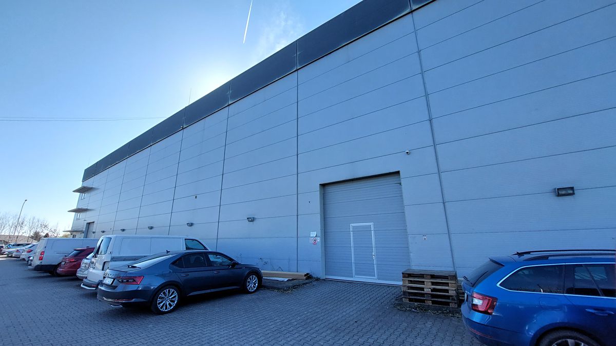 Prodej skladového prostoru 1637 m² – fotografie 2