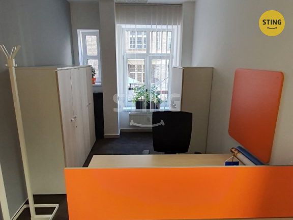 Pronájem kanceláře 120 m² – fotografie 3