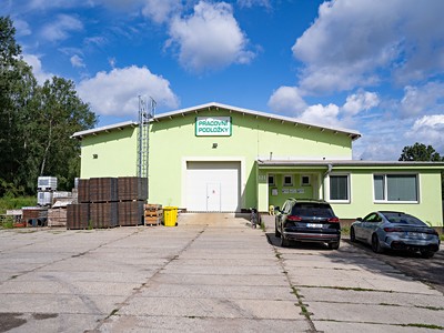 Комерційне приміщення на продаж, 1 650 м² (3 з 24)