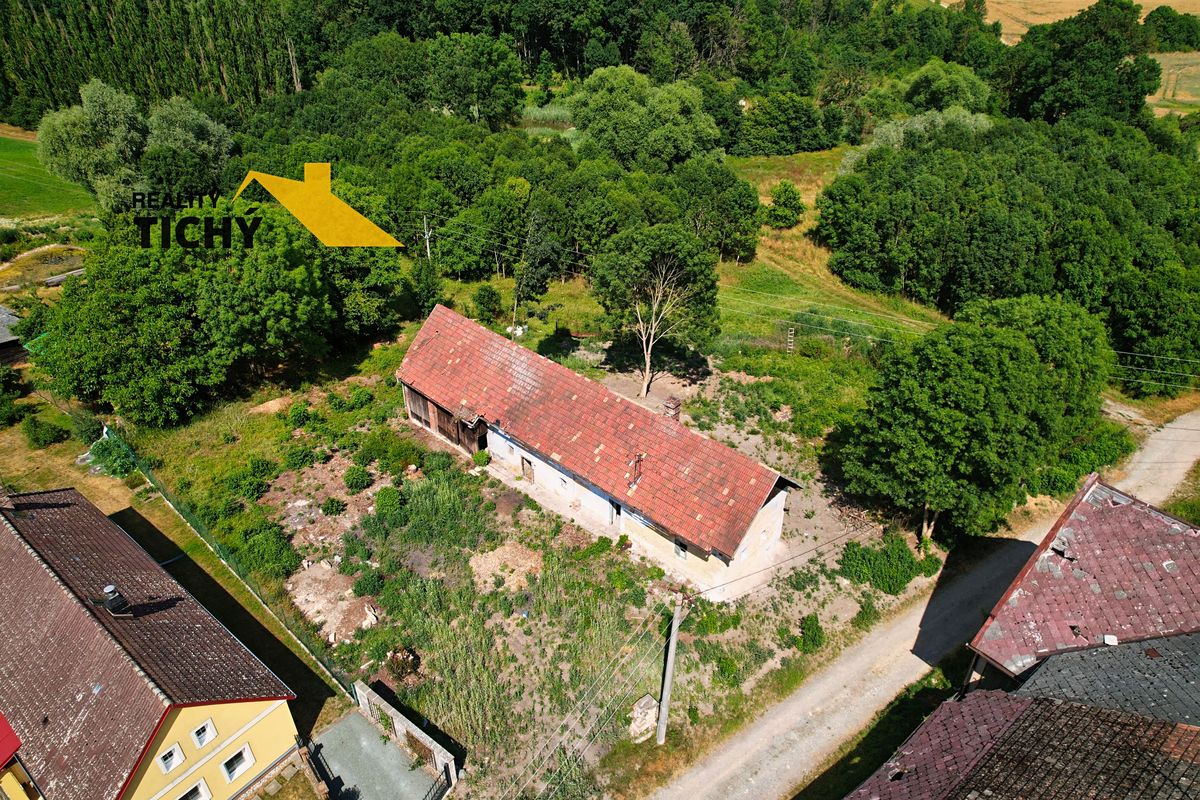 Prodej stavebního pozemku 2213 m² – fotografie 2