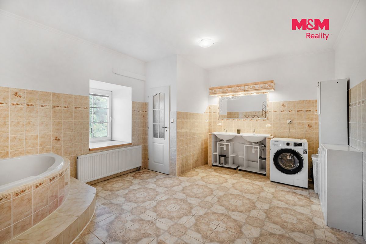 Prodej rodinného domu 476 m², pozemek 2599 m² – fotografie 5