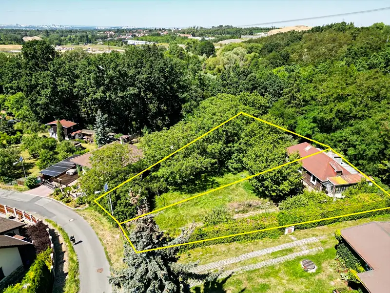 Prodej stavebního pozemku 718 m², Říčany – náhled fotky 1