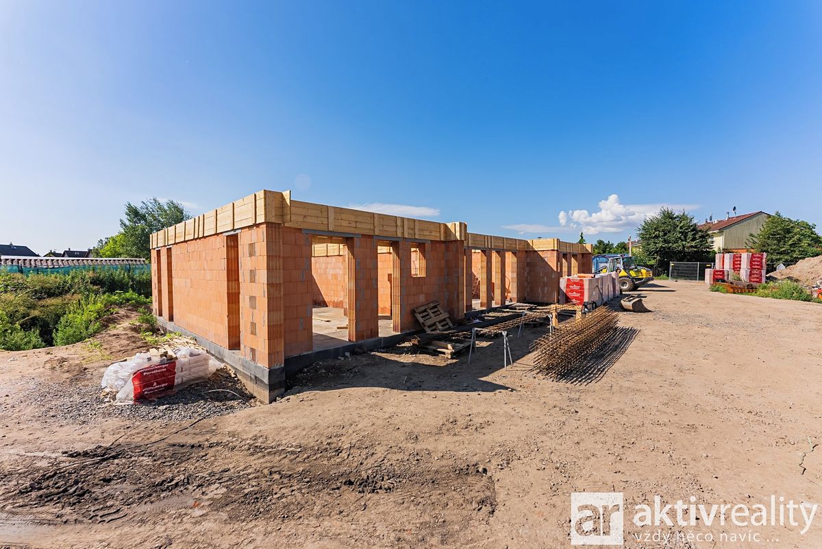 Prodej rodinného domu 99 m², pozemek 80 m² – fotografie 4