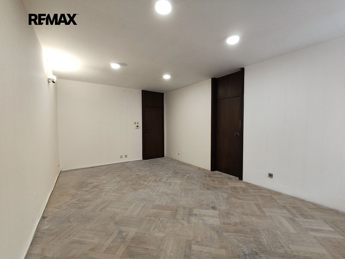 Pronájem kanceláře 29 m² – fotografie 3