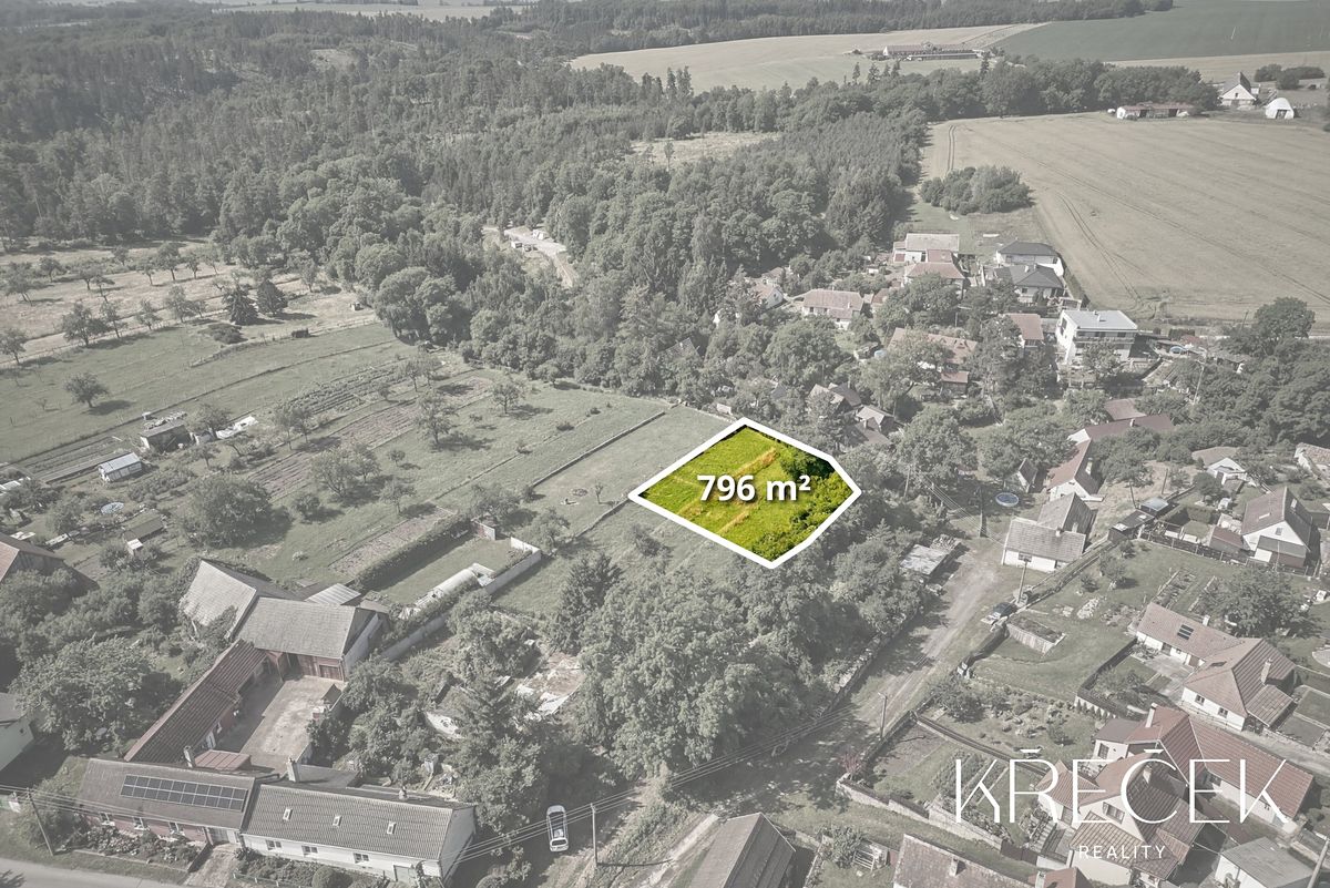 Prodej stavebního pozemku 796 m² – fotografie 2