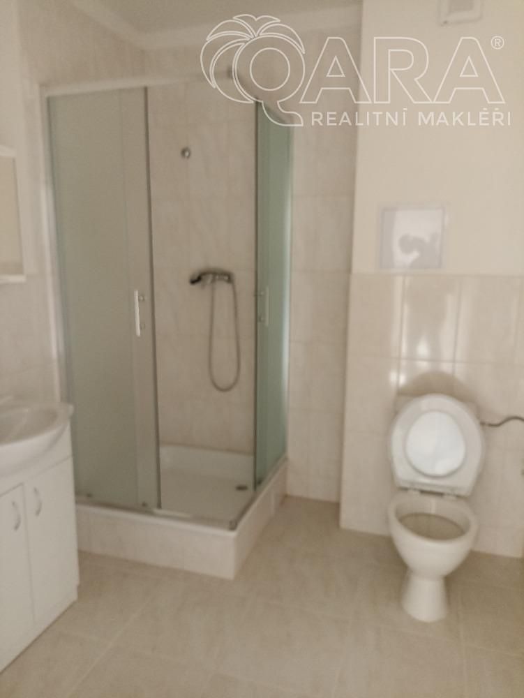 Pronájem bytu 3+kk 88 m² – fotografie 5