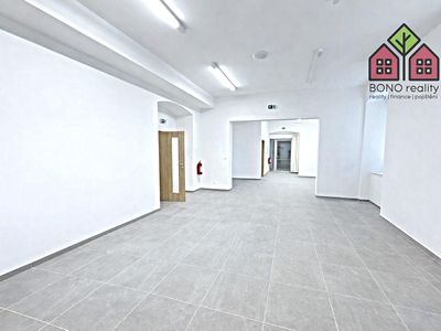 Pronájem obchodního prostoru 82 m²