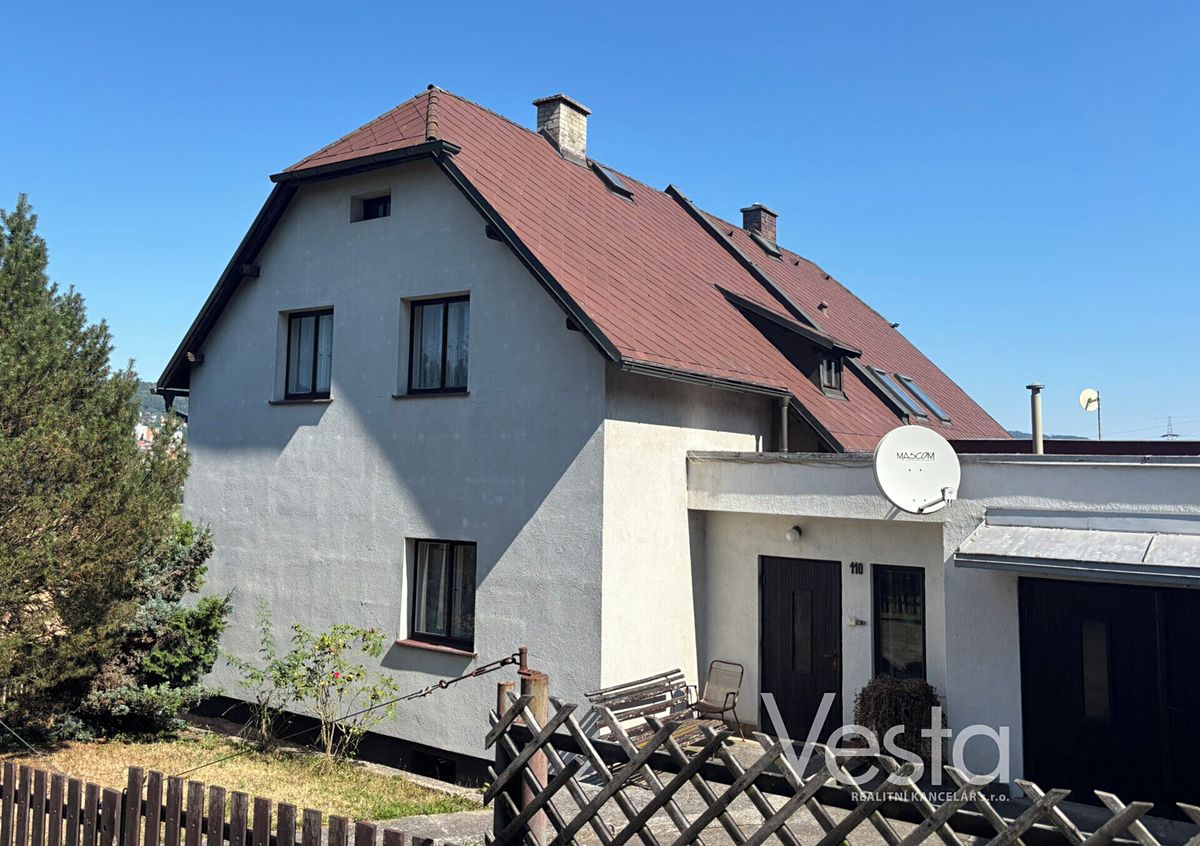 Prodej rodinného domu 150 m², pozemek 772 m² – fotografie 2