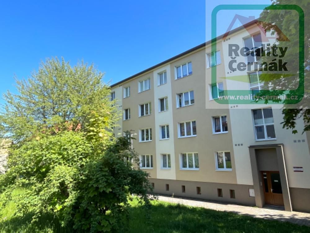 Pronájem bytu 1+1 38 m²