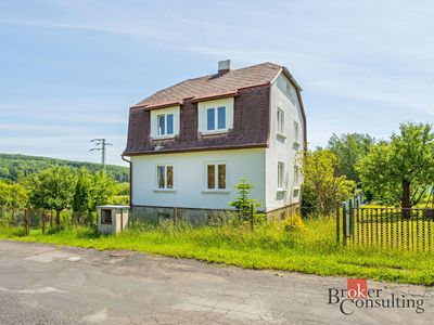Prodej rodinného domu 116 m², pozemek 2860 m²