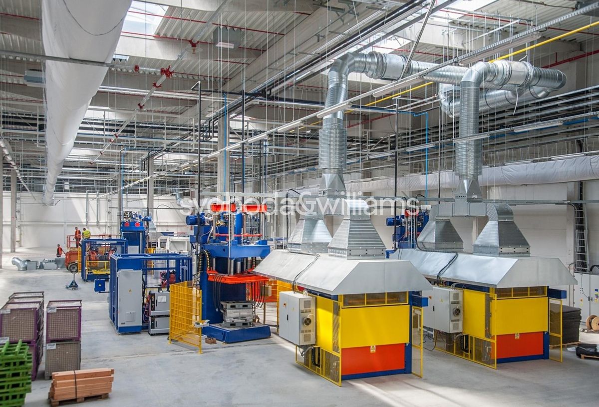 Pronájem výrobní haly, prostoru 21510 m² – fotografie 2