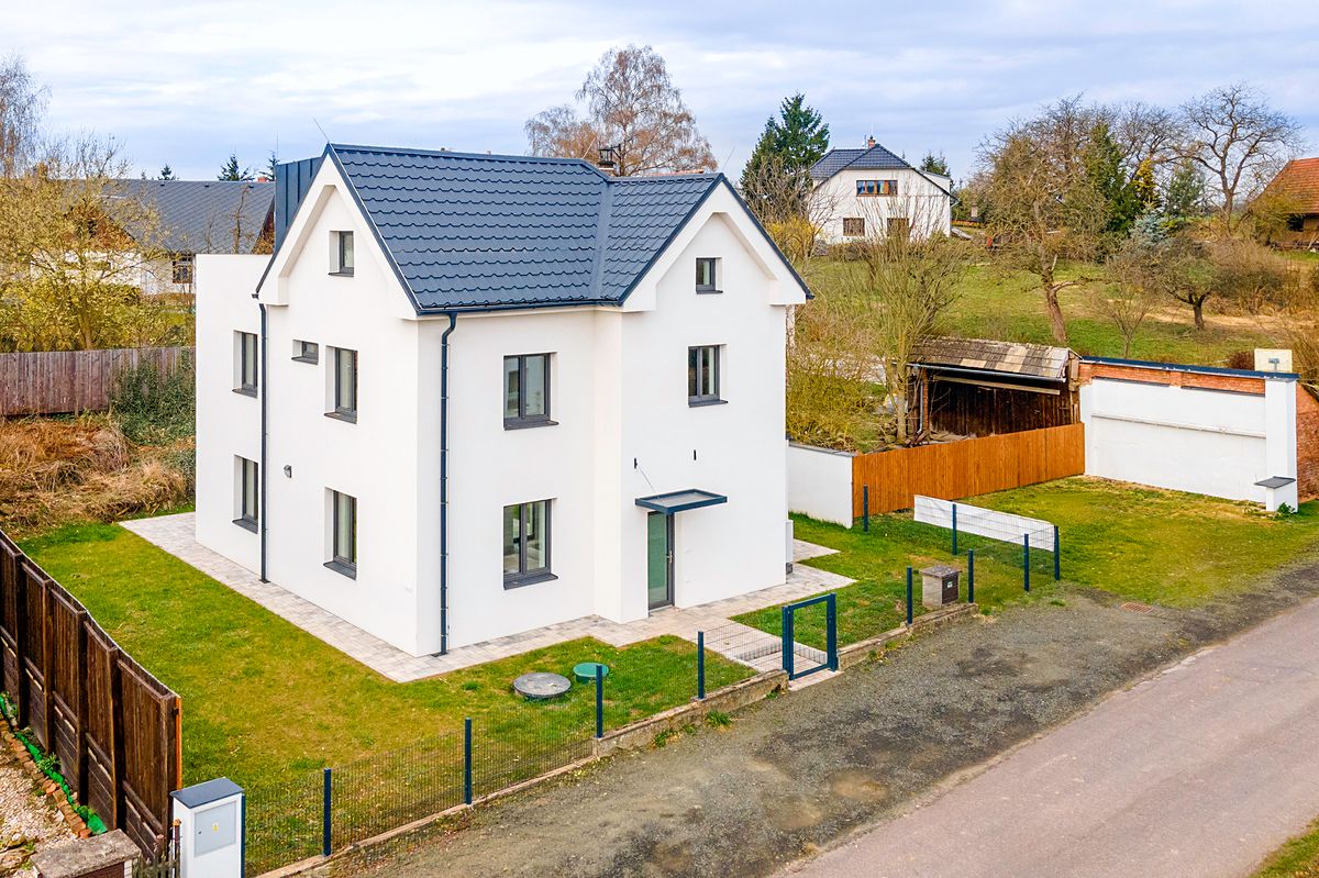 Prodej rodinného domu 155 m², pozemek 495 m² – fotografie 3