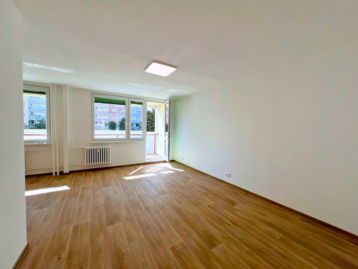 Pronájem bytu 3+kk 72 m² – fotografie 4