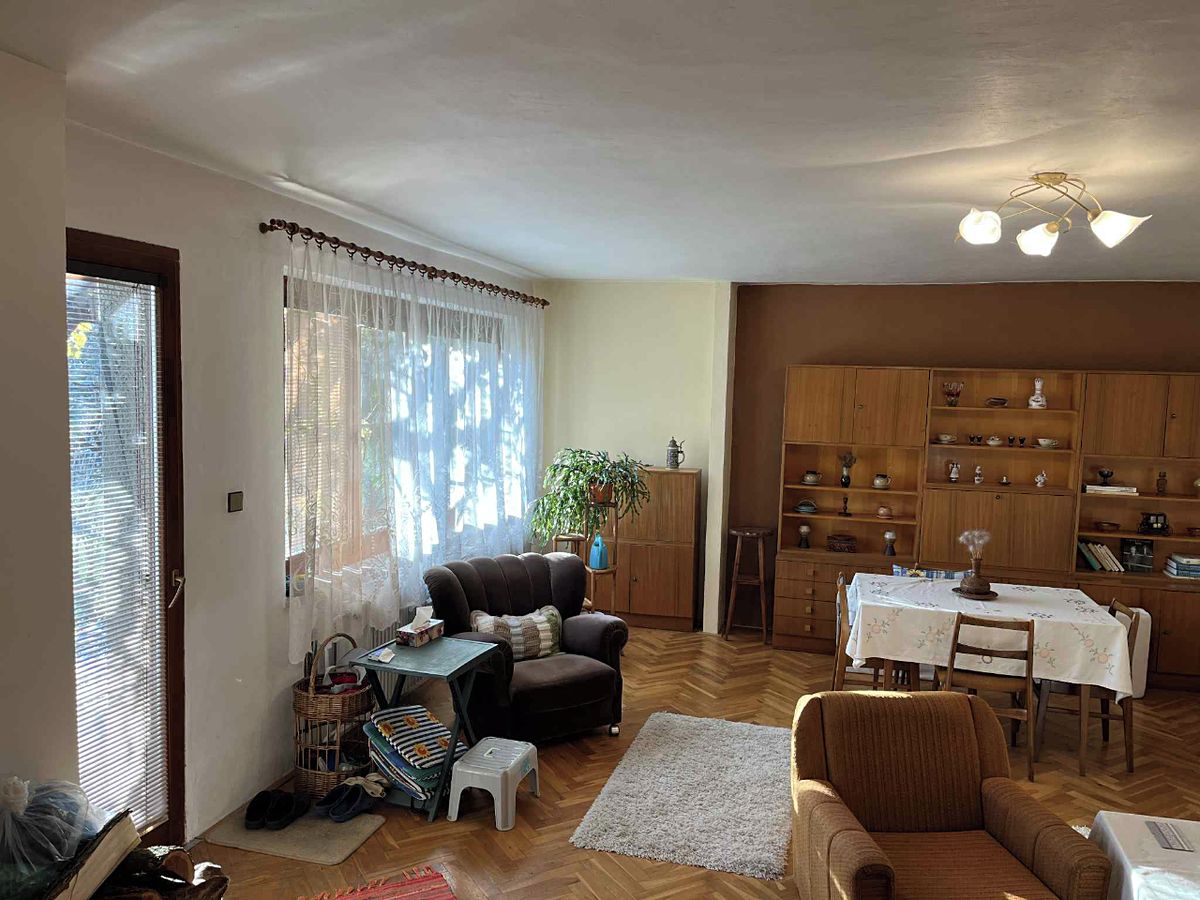 Prodej rodinného domu 175 m², pozemek 1035 m² – fotografie 4