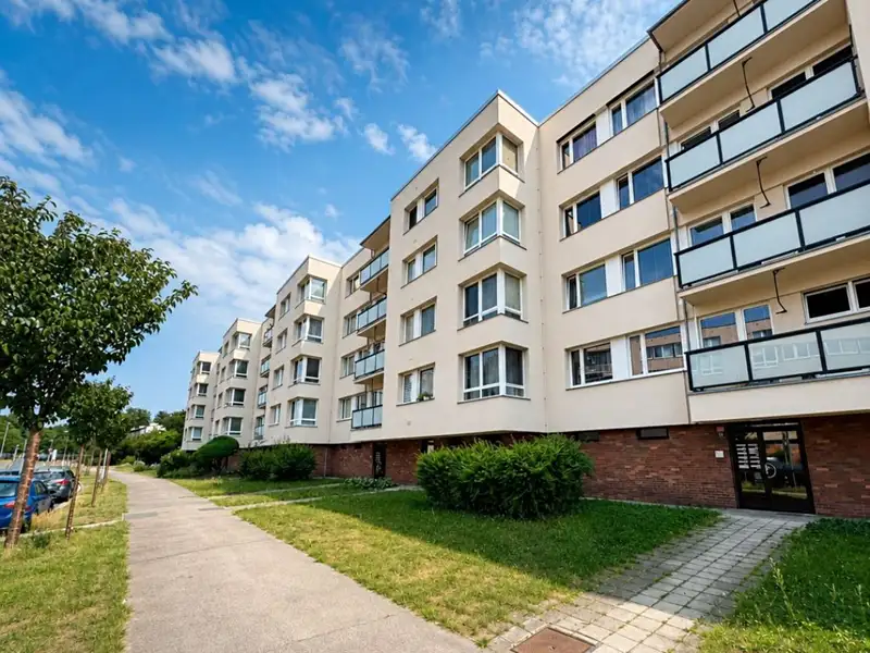 Prodej bytu 3+1 79 m², Hradec Králové – náhled fotky 1