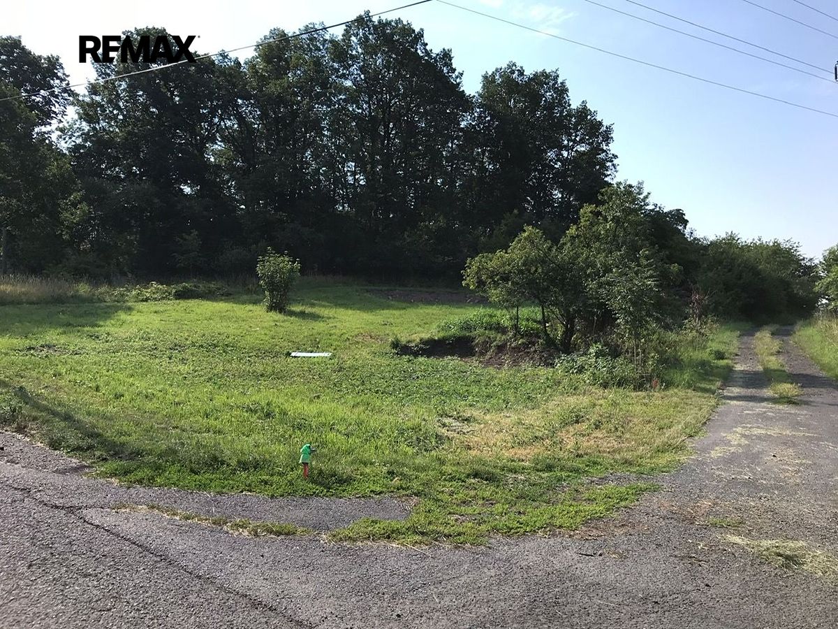 Prodej zahrady 1851 m², Stebno – fotka 1 z 3