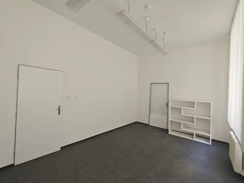 Pronájem kanceláře 28 m², Náchod – náhled fotky 2