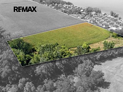 Prodej stavebního pozemku 12306 m²