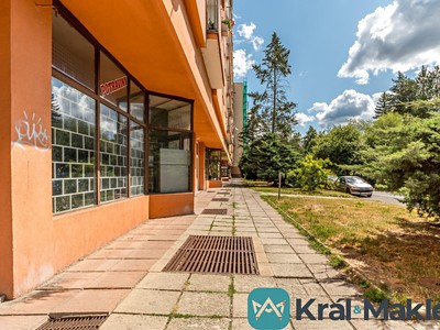Комерційне приміщення на продаж, 136 м² (2 з 11)
